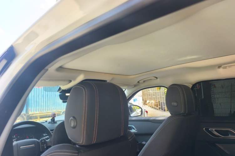 Used Land Rover Range Velar 2019 250 PS Headliner