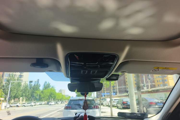 Used Land Rover Range Velar 2019 250 PS Headliner