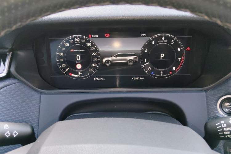 Used Land Rover Range Velar 2019 380 PS R-DYNAMIC SE Instrument Cluster