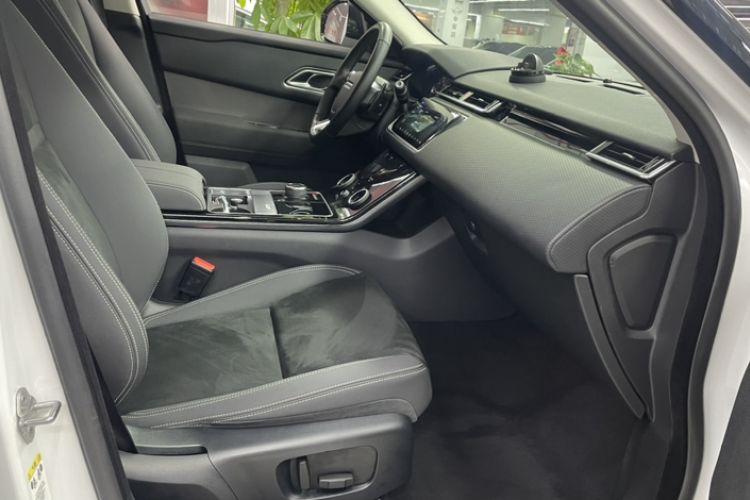 Used Land Rover Range Velar 2019 250 PS Interior 6