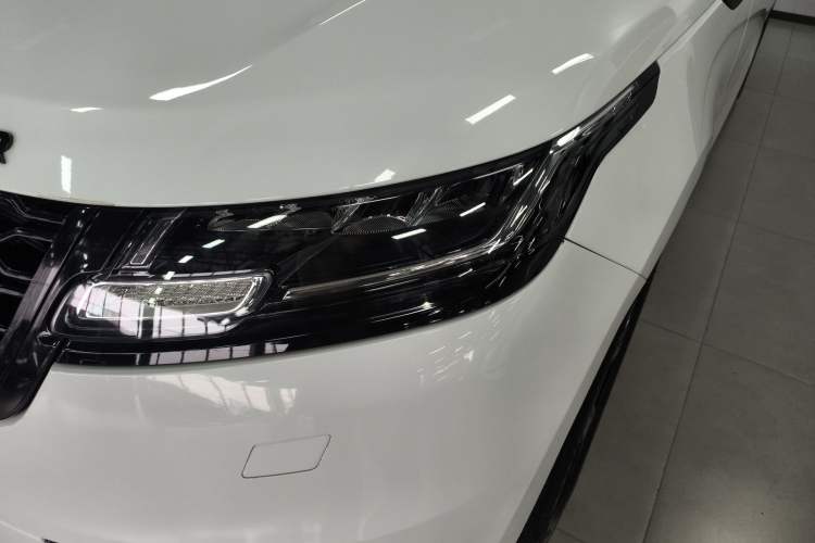 Used Land Rover Range Velar 2019 250 PS Left Front Headlight