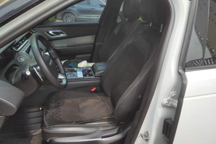 Used Land Rover Range Velar 2019 250 PS R-DYNAMIC S Left Front Seat