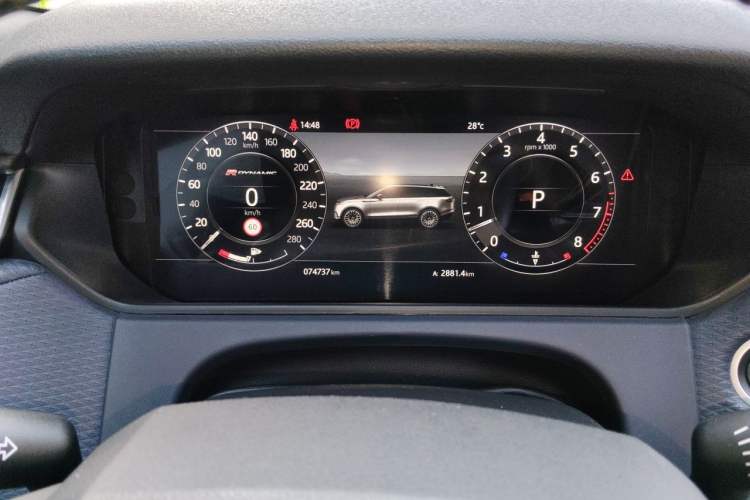 Used Land Rover Range Velar 2019 380 PS R-DYNAMIC SE Odometer Close Up