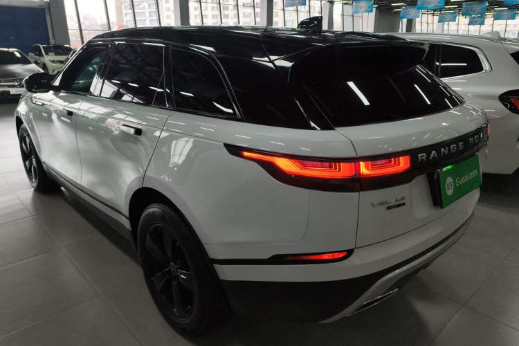 Used Land Rover Range Velar 2019 250 PS Rear Left 45 Deg