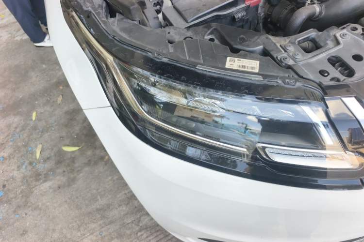 Used Land Rover Range Velar 2019 250 PS Right Front Headlight