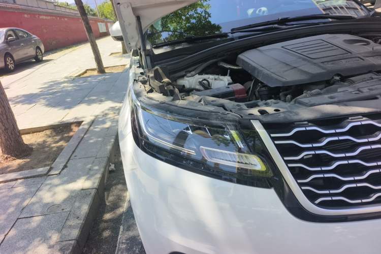 Used Land Rover Range Velar 2019 250 PS Right Front Headlight