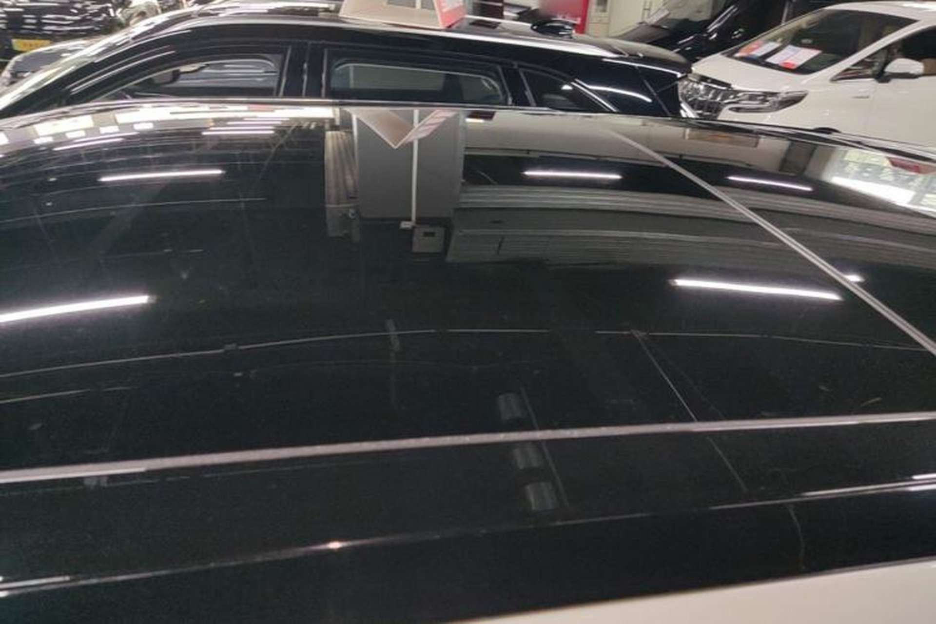 Used Land Rover Range Velar 2019 250 PS Roof
