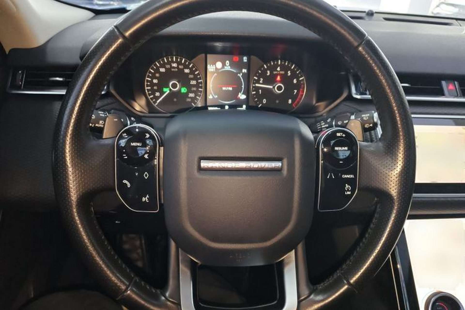 Used Land Rover Range Velar 2019 250 PS Steering Wheel