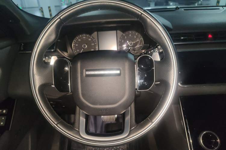 Used Land Rover Range Velar 2019 250 PS R-DYNAMIC S Steering Wheel