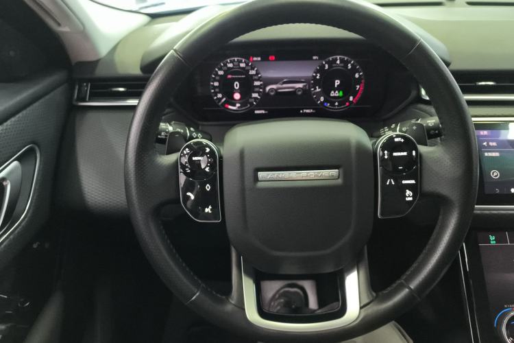 Used Land Rover Range Velar 2019 250 PS Steering Wheel