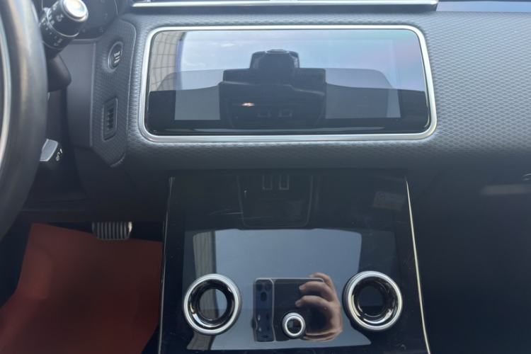Used Land Rover Range Velar 2020 P250 R-DYNAMIC S Audio And AC Panel