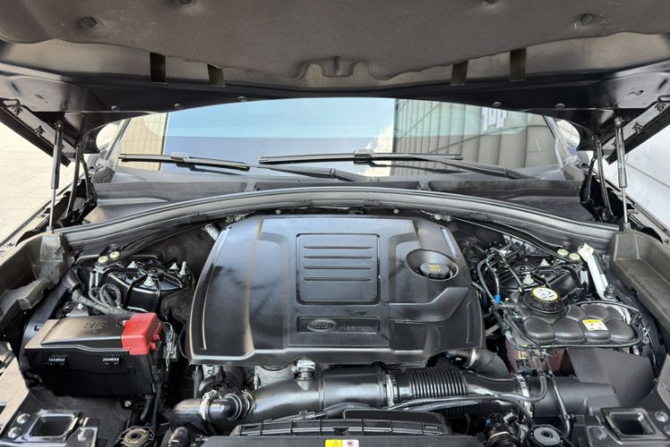 Used Land Rover Range Velar 2020 P250 R-DYNAMIC S Engine Bay