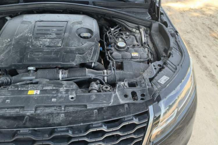Used Land Rover Range Velar 2020 P250 R-DYNAMIC S Engine Bay Left