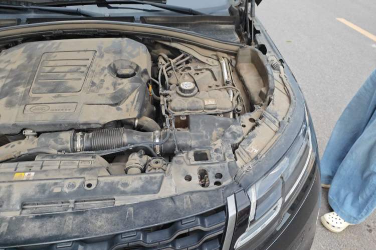 Used Land Rover Range Velar 2020 P250 R-DYNAMIC S Engine Bay Left