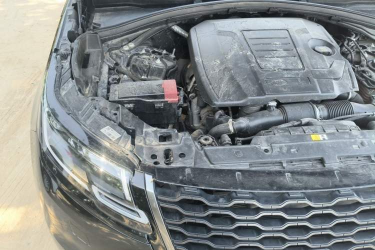 Used Land Rover Range Velar 2020 P250 R-DYNAMIC S Engine Bay Right