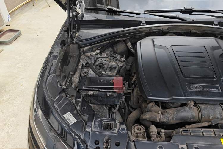 Used Land Rover Range Velar 2020 P250 Engine Bay Right