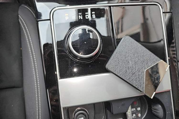 Used Land Rover Range Velar 2020 P250 Gear Lever