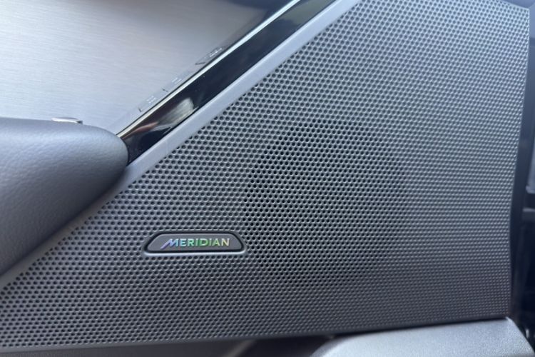 Used Land Rover Range Velar 2020 P250 R-DYNAMIC S Interior 3