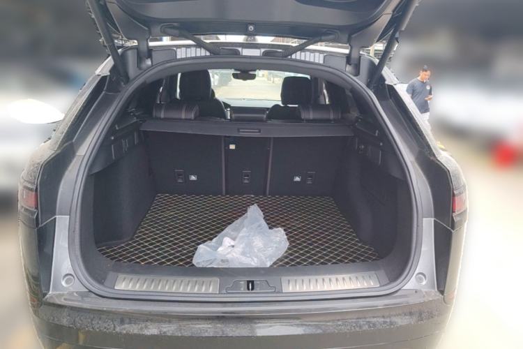 Used Land Rover Range Velar 2020 P340 R-DYNAMIC S Trunk