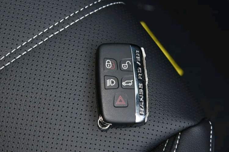 Used Land Rover Range Velar 2020 P250 R-DYNAMIC S Vehicle Key
