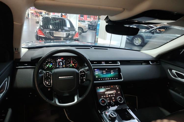 Used Land Rover Range Velar 2020 P250 Center Console