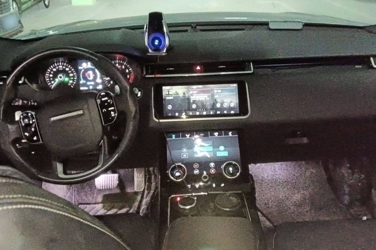 Used Land Rover Range Velar 2020 P250 R-DYNAMIC S Center Console
