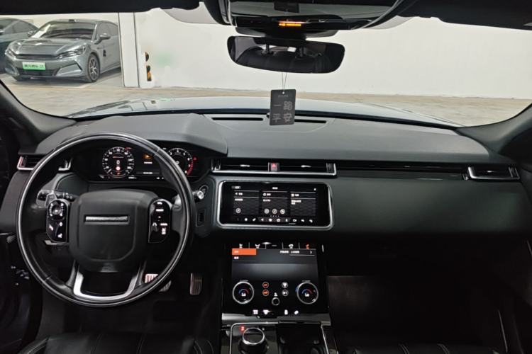 Used Land Rover Range Velar 2020 P380 R-DYNAMIC SE Center Console