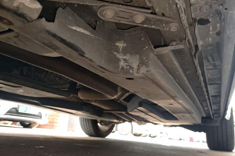 Used Land Rover Range Velar 2020 P340 R-DYNAMIC S Chassis Front Left