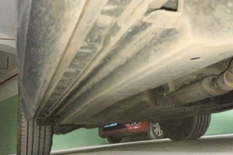 Used Land Rover Range Velar 2020 P250 R-DYNAMIC S Chassis Front Right