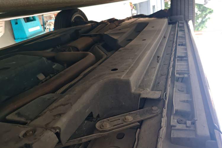 Used Land Rover Range Velar 2020 P340 R-DYNAMIC S Chassis Front Right