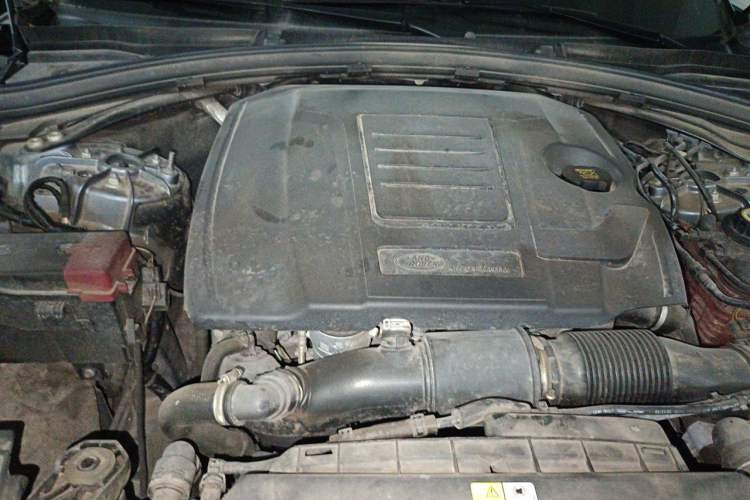 Used Land Rover Range Velar 2020 P250 R-DYNAMIC S Engine Bay