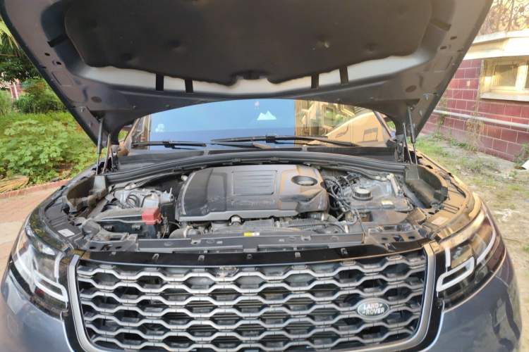 Used Land Rover Range Velar 2020 P250 R-DYNAMIC S Engine Bay