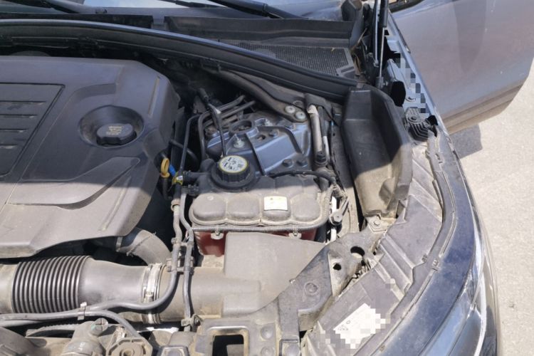 Used Land Rover Range Velar 2020 P250 R-DYNAMIC S Engine Bay Left