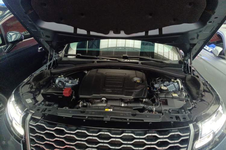 Used Land Rover Range Velar 2020 P250 Engine Bay