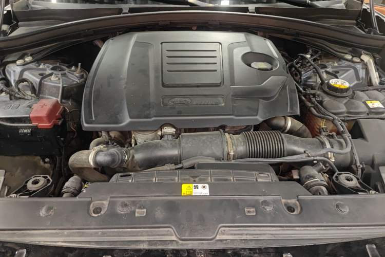 Used Land Rover Range Velar 2020 P250 R-DYNAMIC S Engine Bay