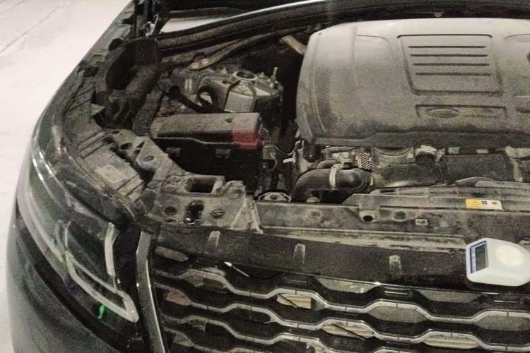 Used Land Rover Range Velar 2020 P250 R-DYNAMIC S Engine Bay Right