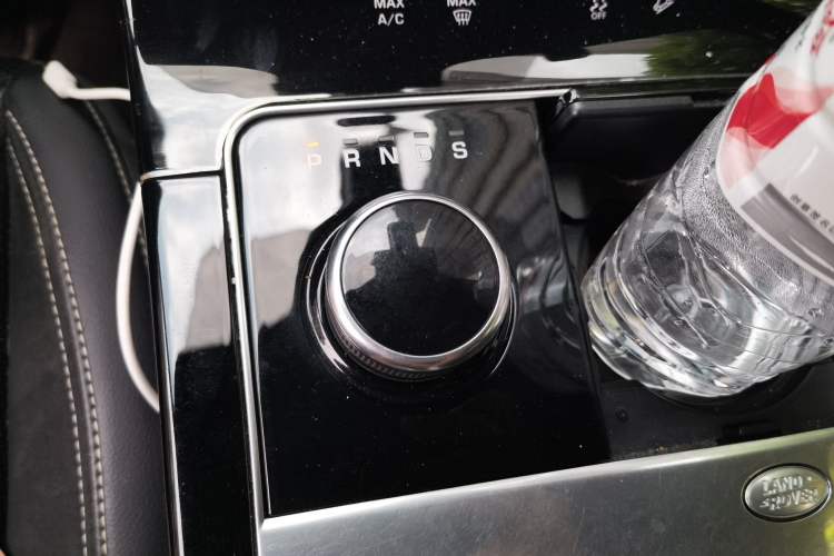 Used Land Rover Range Velar 2020 P250 R-DYNAMIC S Gear Lever