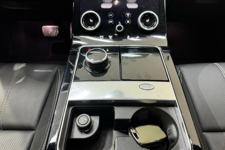 Used Land Rover Range Velar 2020 P250 R-DYNAMIC S Gear Lever