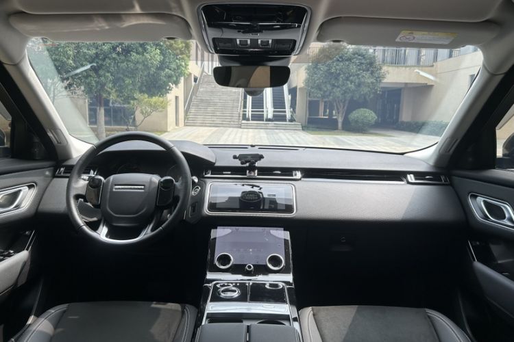 Used Land Rover Range Velar 2020 P250 Interior 1