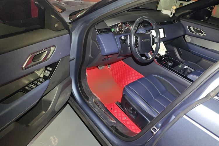 Used Land Rover Range Velar 2020 P250 R-DYNAMIC S Interior 3