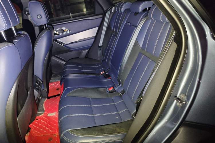 Used Land Rover Range Velar 2020 P250 R-DYNAMIC S Interior 4
