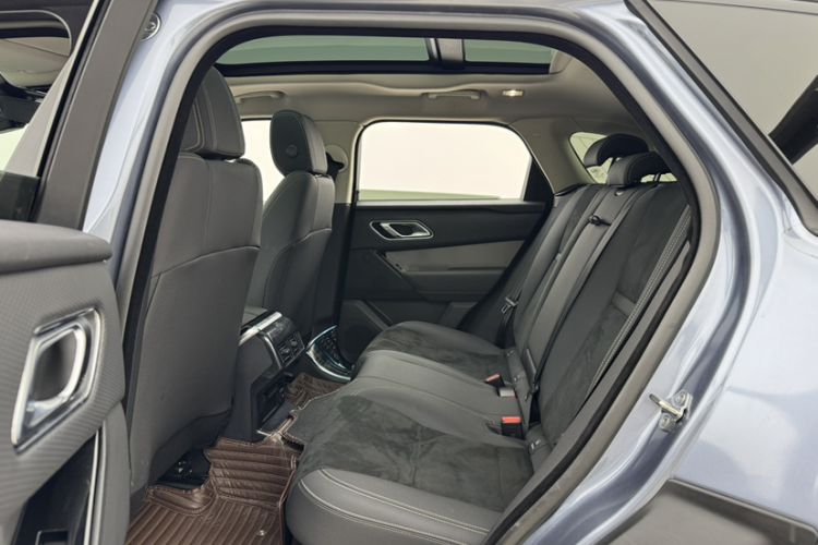 Used Land Rover Range Velar 2020 P250 Interior 6