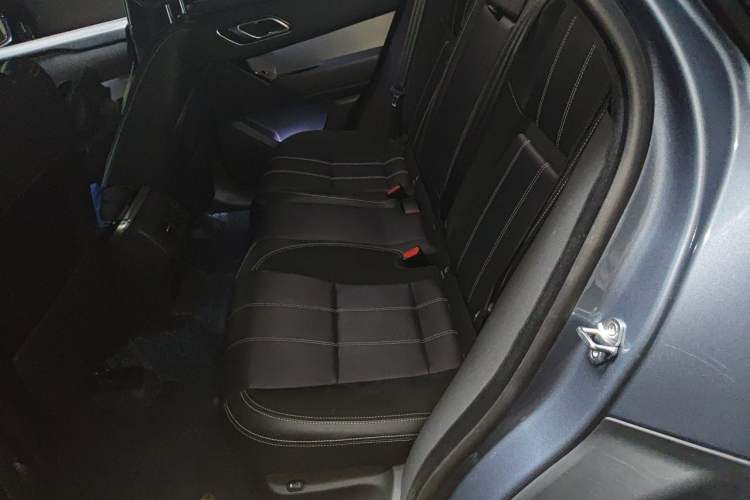 Used Land Rover Range Velar 2020 P340 R-DYNAMIC S Left Rear Seat