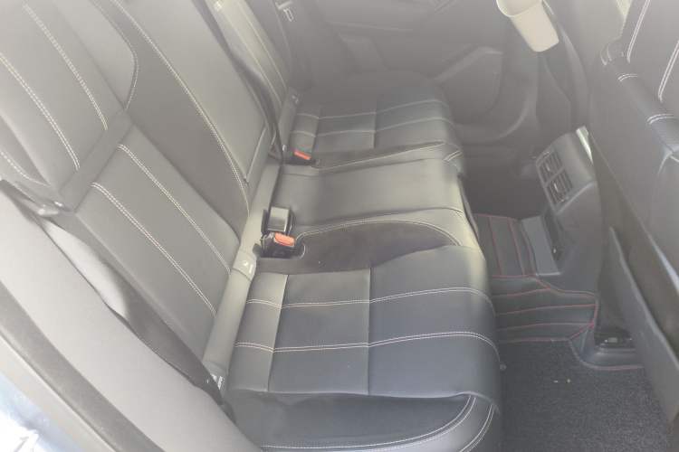 Used Land Rover Range Velar 2020 P250 R-DYNAMIC S Left Rear Seat