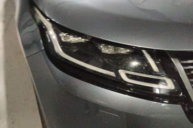 Used Land Rover Range Velar 2020 P250 R-DYNAMIC S Right Front Headlight