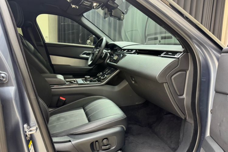 Used Land Rover Range Velar 2020 P250 R-DYNAMIC S Right Front Seat