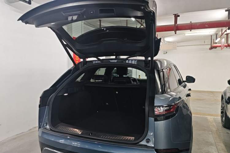 Used Land Rover Range Velar 2020 P380 R-DYNAMIC SE Trunk