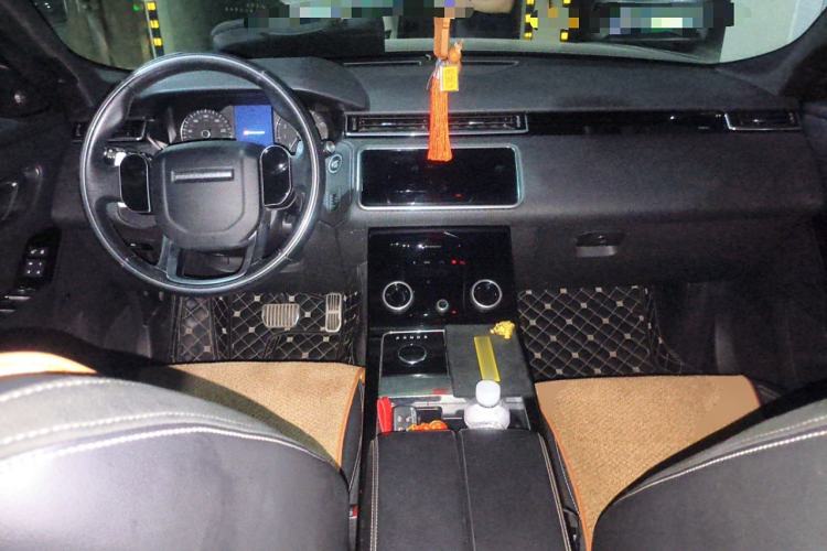Used Land Rover Range Velar 2020 P250 R-DYNAMIC S Center Console