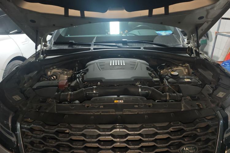 Used Land Rover Range Velar 2020 P340 R-DYNAMIC S Engine Bay