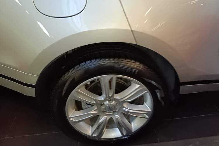 Used Land Rover Range Velar 2020 P250 R-DYNAMIC S Exterior 5